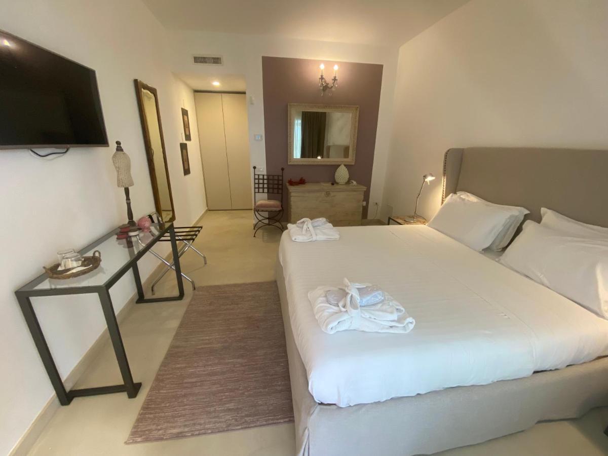 Scilla Maris Charming Suites มาร์ซาเมมี ภายนอก รูปภาพ