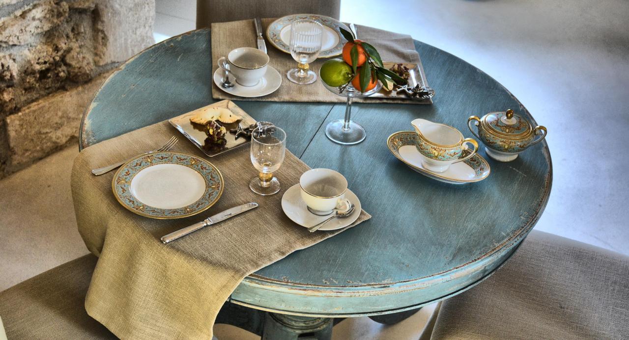 Scilla Maris Charming Suites มาร์ซาเมมี ภายนอก รูปภาพ